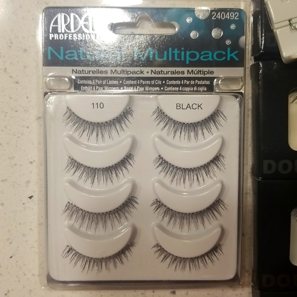 False eyelashes - Picture 2 of 5
